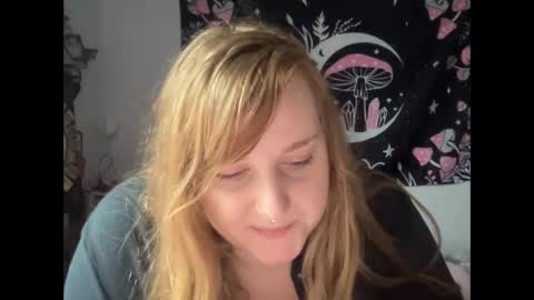 yourthickgingergoddess online show from February 6, 2025, 8:13 pm