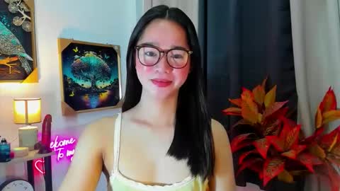 yourtinybunny online show from January 12, 2026, 10:20 am