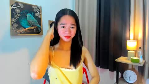 yourtinybunny online show from May 20, 2026, 10:32 am