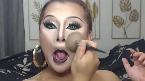 Snapshot of yourtrannyqueenxxx chatting on March 19, 2026, 8:51 am Anastacia Grey online show from March 19, 2026, 8:51 am