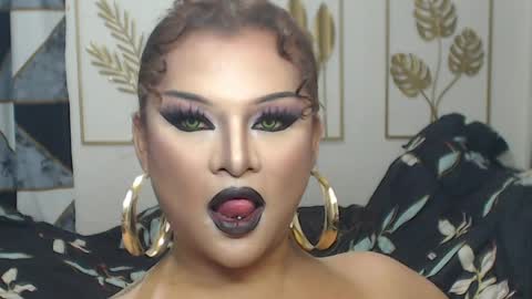 Snapshot of yourtrannyqueenxxx chatting on March 31, 2026, 10:54 pm Anastacia Grey online show from March 31, 2026, 10:54 pm