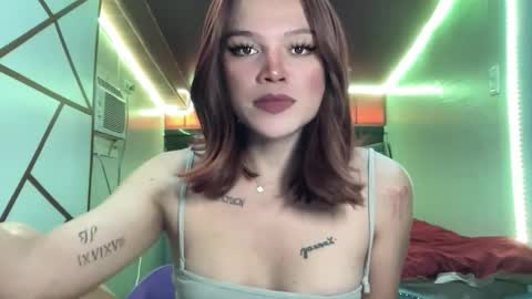 Snapshot of yourwildestdreamgirl chatting on June 11, 2026, 2:44 am ANDREA online show from June 11, 2026, 2:44 am