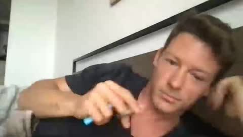 yoyoyo1221 online show from February 15, 2026, 10:06 pm