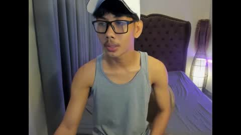 Snapshot of yrodnx chatting on January 11, 2026, 3:55 am rode online show from January 11, 2026, 3:55 am