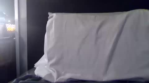 yslriver online show from October 16, 2025, 8:43 pm