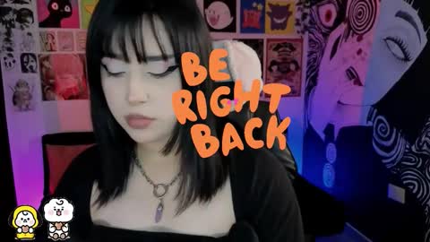 Snapshot of yuhwa chatting on December 18, 2025, 5:30 pm rawr Anne Independent model online show from December 18, 2025, 5:30 pm