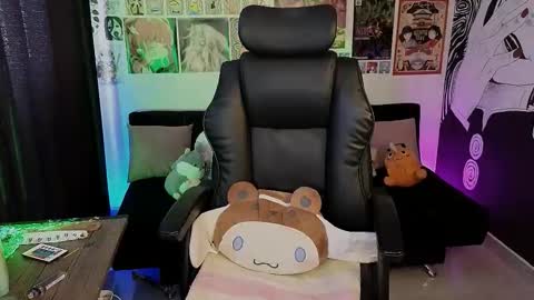 Snapshot of yuhwa chatting on February 25, 2026, 8:40 pm rawr Anne Independent model online show from February 25, 2026, 8:40 pm