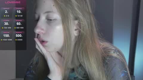 Snapshot of yuki_bloom chatting on October 15, 2025, 7:41 am yuki_bloom online show from October 15, 2025, 7:41 am