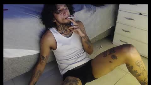 yuki_mil online show from November 8, 2025, 6:07 pm