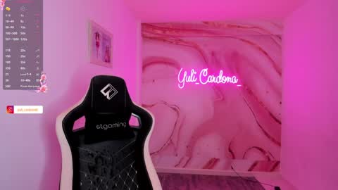 Yuliet online show from April 4, 2026, 4:11 am