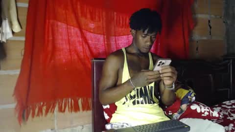 Snapshot of yulian_23 chatting on January 25, 2025, 10:39 pm Ivan online show from January 25, 2025, 10:39 pm