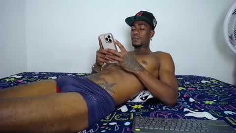 Snapshot of yulian_23 chatting on October 6, 2025, 10:12 am Ivan online show from October 6, 2025, 10:12 am