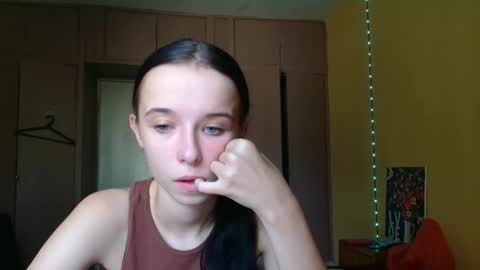 Yuliia online show from September 20, 2025, 7:42 am