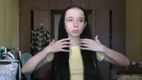 Yuliia online show from October 4, 2025, 6:33 am