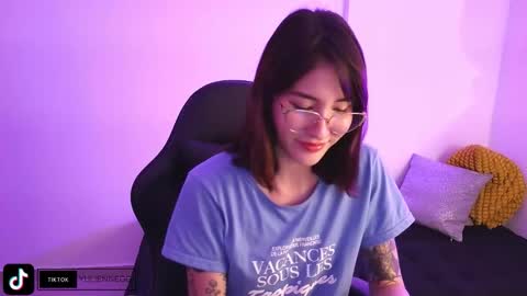 Snapshot of yulienne chatting on November 19, 2025, 2:44 am Yulienne online show from November 19, 2025, 2:44 am