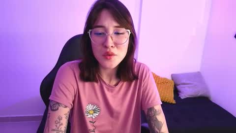 Snapshot of yulienne chatting on November 20, 2025, 3:39 am Yulienne online show from November 20, 2025, 3:39 am