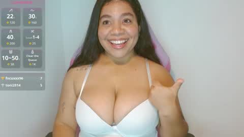 Snapshot of yulissa18 chatting on April 10, 2026, 1:55 am Yuli and SaraIndependent model online show from April 10, 2026, 1:55 am