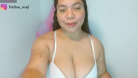 Snapshot of yulissa18 chatting on May 9, 2026, 11:54 pm Yuli and SaraIndependent model online show from May 9, 2026, 11:54 pm