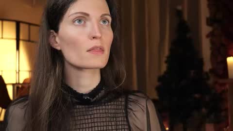 yulla dao online show from November 30, 2025, 4:55 pm