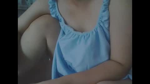 yumi123_ online show from October 17, 2025, 11:51 pm