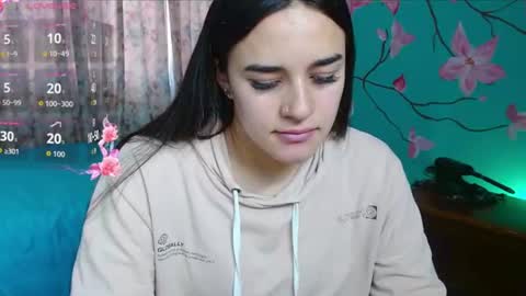 yumilove_2 online show from June 22, 2026, 1:30 pm
