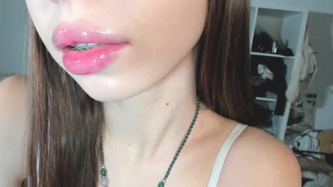Snapshot of yumm__ chatting on December 4, 2024, 1:42 pm Im away next stream September 10 at 1400 Moscow time online show from December 4, 2024, 1:42 pm
