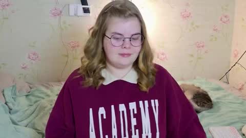 Snapshot of yumm_lolly chatting on February 20, 2026, 3:34 pm Polly online show from February 20, 2026, 3:34 pm