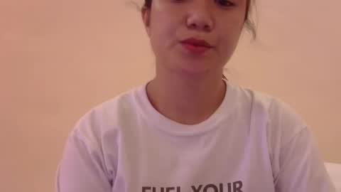 Snapshot of yummyclaya chatting on February 18, 2026, 12:50 am yummyclaya online show from February 18, 2026, 12:50 am