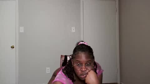 yummycookiie online show from May 26, 2026, 2:51 am