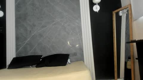 Yummyduo online show from December 29, 2024, 12:01 pm