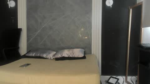 Yummyduo online show from January 25, 2025, 5:08 pm