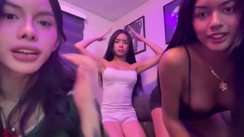 Goddes Renalyn online show from February 14, 2025, 7:54 pm