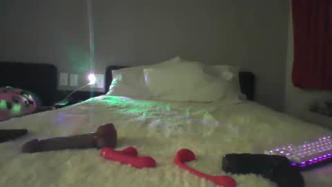 Snapshot of yummythick5150 chatting on February 5, 2025, 8:32 am yummythick5150 online show from February 5, 2025, 8:32 am