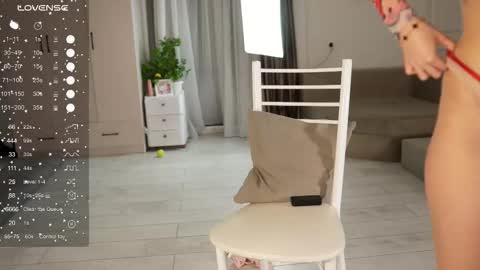 Snapshot of yuna_leen chatting on October 14, 2025, 3:24 pm yuna_leen online show from October 14, 2025, 3:24 pm