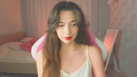 Snapshot of yuna_sunshy chatting on October 5, 2025, 12:53 am Yuna online show from October 5, 2025, 12:53 am