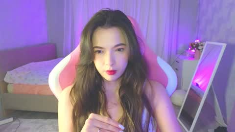 Snapshot of yuna_sunshy chatting on November 24, 2025, 1:16 am Yuna online show from November 24, 2025, 1:16 am