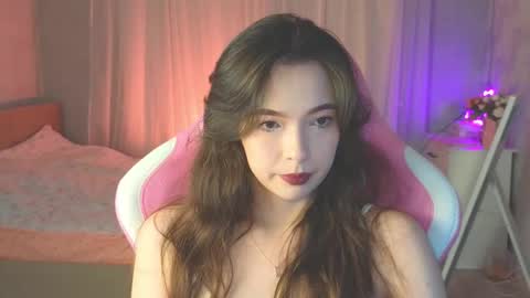 Snapshot of yuna_sunshy chatting on November 27, 2025, 1:18 am Yuna online show from November 27, 2025, 1:18 am