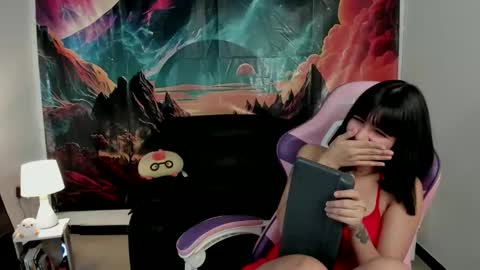 Yuna online show from November 12, 2025, 3:12 pm