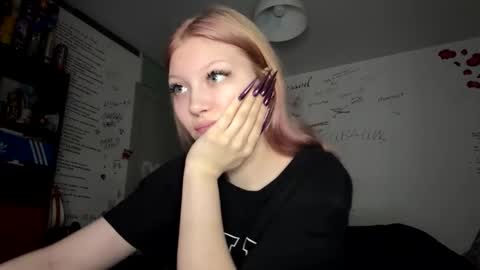 Snapshot of yunarosee chatting on January 9, 2026, 9:34 am yunarosee online show from January 9, 2026, 9:34 am