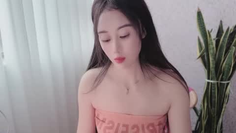 Snapshot of yuner0715 chatting on September 19, 2025, 3:52 am YunEr online show from September 19, 2025, 3:52 am