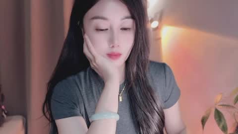 Snapshot of yuner0715 chatting on May 9, 2026, 3:23 am YunEr online show from May 9, 2026, 3:23 am