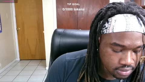 Snapshot of yungbbcbro chatting on January 3, 2025, 5:28 am Octavian online show from January 3, 2025, 5:28 am