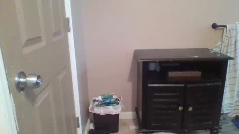 Snapshot of yungstallion10 chatting on December 3, 2025, 5:22 pm Fire 0range kush online show from December 3, 2025, 5:22 pm