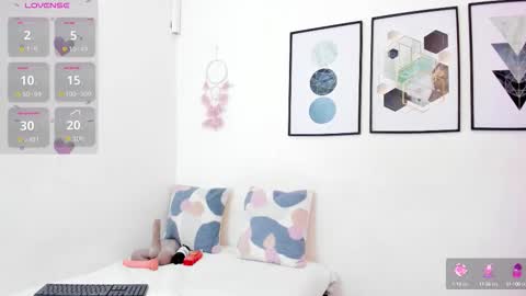 Yunna online show from October 19, 2025, 11:33 am