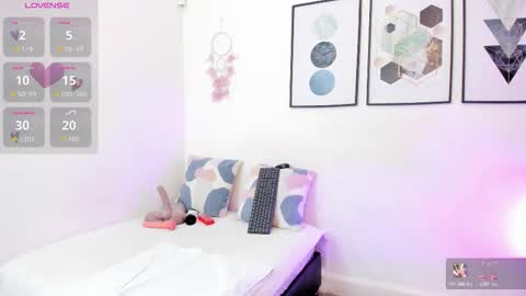 Yunna online show from October 24, 2025, 11:39 am