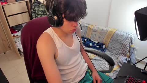 yurii_moody online show from October 19, 2025, 9:26 pm