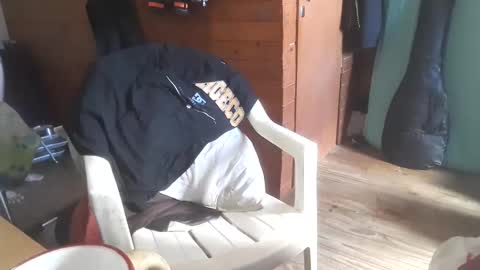 Snapshot of yuumis chatting on December 17, 2025, 6:14 pm Yuumi online show from December 17, 2025, 6:14 pm