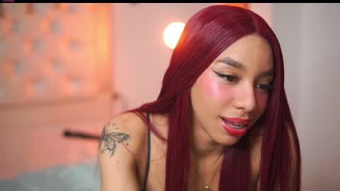 Snapshot of yuyi_cam chatting on September 20, 2025, 3:07 am Yuyi Cam online show from September 20, 2025, 3:07 am