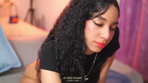 Snapshot of yuyi_cam chatting on October 25, 2025, 3:36 am Yuyi Cam online show from October 25, 2025, 3:36 am