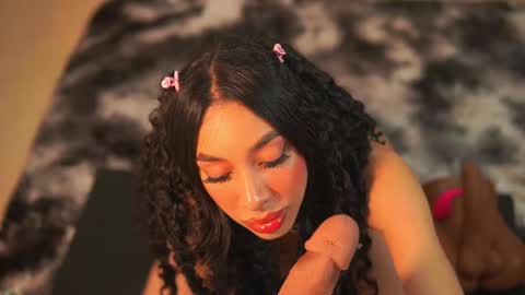 Snapshot of yuyi_cam chatting on February 8, 2026, 3:54 am Yuyi Cam online show from February 8, 2026, 3:54 am